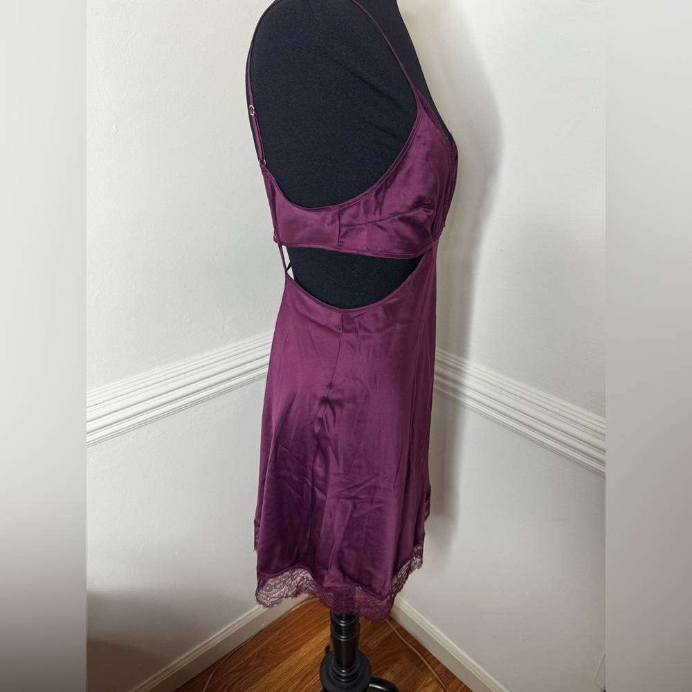 Victoria's Secret Purple Chemise - Picture 5 of 6